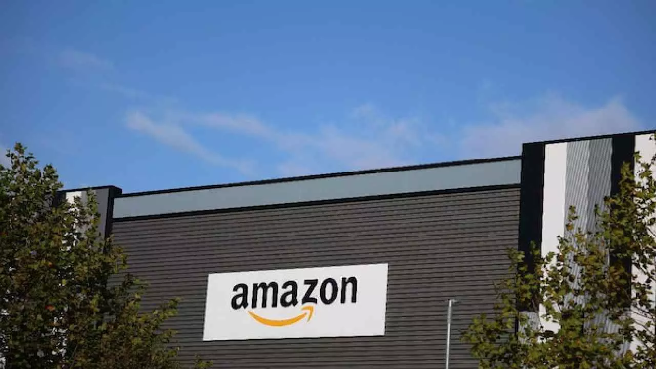 ಗುಡ್ನ್ಯೂಸ್! ಭಾರತದಲ್ಲಿ ಅಮೆಜಾನ್ 3.14 ಲಕ್ಷ ಕೋಟಿ ರೂ. ಹೂಡಿಕೆ ಗುಡ್ನ್ಯೂಸ್! ಭಾರತದಲ್ಲಿ ಅಮೆಜಾನ್ 3.14 ಲಕ್ಷ ಕೋಟಿ ರೂ. ಹೂಡಿಕೆ