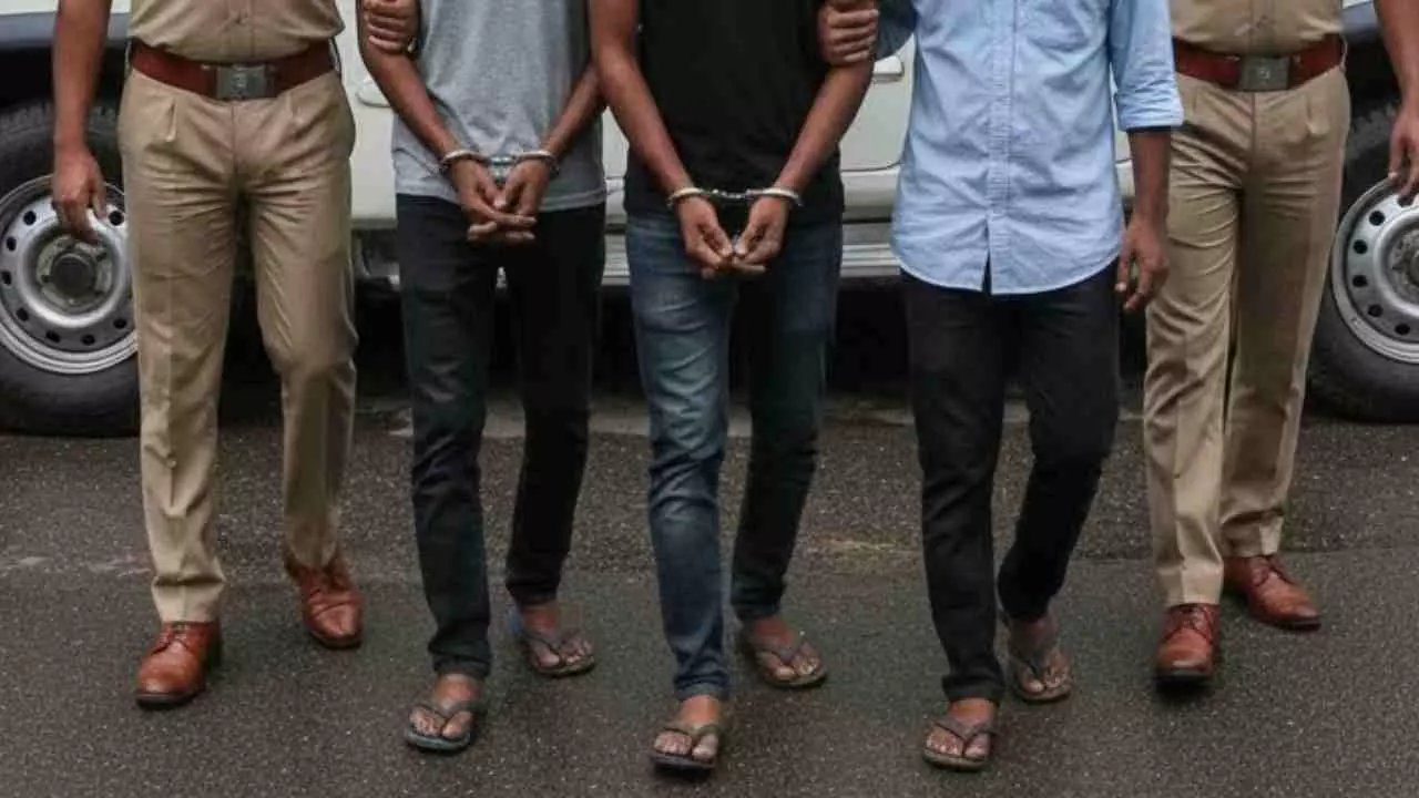 ಪ್ರಧಾನಿ ಮೋದಿಗೆ ಅವಹೇಳನ: ಮಡಿಕೇರಿಯಲ್ಲಿ ವಿಡಿಯೋ ಮಾಡಿ ಹರಿಬಿಟ್ಟಿದ್ದ ಮೂವರು ಯುವಕರ ಬಂಧನ