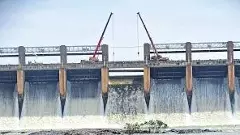 Tungabhadra Dam Overhaul: 24th Crest Gate Cutting Underway; Stoplog Removal After Dec 30 Expected