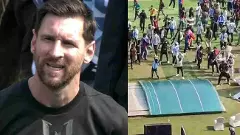 25ಸಾವಿರ ಕೊಟ್ರೂ ಮೆಸ್ಸಿ ಕಾಣಲೇ ಇಲ್ಲ... ರೊಚ್ಚಿಗೆದ್ದ ಫ್ಯಾನ್ಸ್‌; ಸ್ಟೇಡಿಯಂ ಧ್ವಂಸ