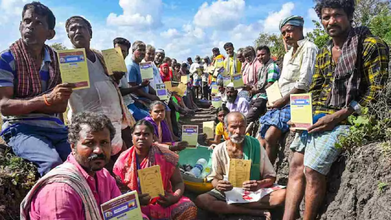 ಬದಲಾಗುತ್ತೆ ನರೇಗಾ ಯೋಜನೆ ಹೆಸರು; ಗಾಂಧಿ ನಾಮಾಂಕಿತದ ಬದಲು ʼರಾಮ್ ಜಿʼ! ಬದಲಾಗುತ್ತೆ ನರೇಗಾ ಯೋಜನೆ ಹೆಸರು; ಗಾಂಧಿ ನಾಮಾಂಕಿತದ ಬದಲು ʼರಾಮ್ ಜಿʼ!