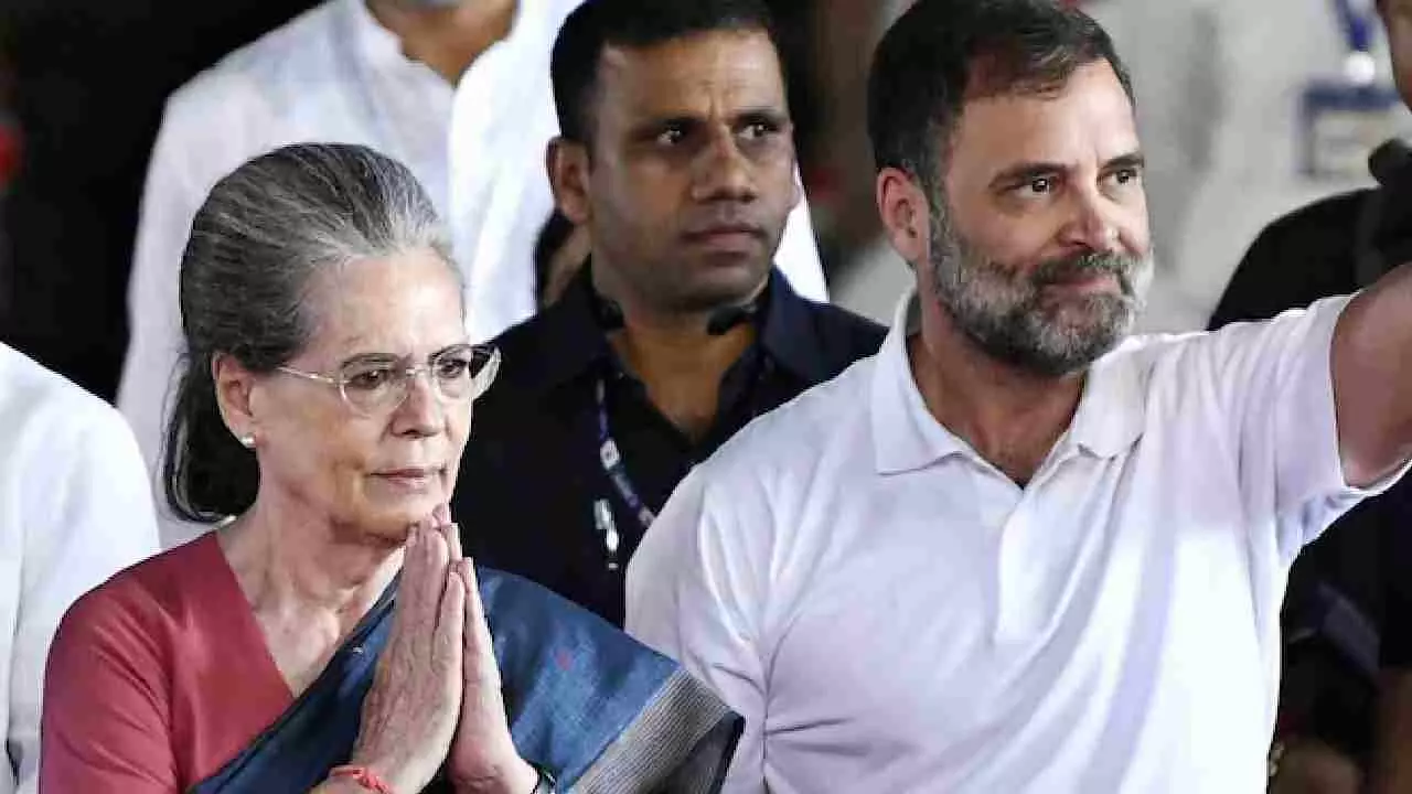 ನ್ಯಾಷನಲ್ ಹೆರಾಲ್ಡ್ ಪ್ರಕರಣ: ಸೋನಿಯಾ, ರಾಹುಲ್ಗೆ ಬಿಗ್ ರಿಲೀಫ್-ಇಡಿಗೆ ಚಾಟಿ ಬೀಸಿದ ಕೋರ್ಟ್ ನ್ಯಾಷನಲ್ ಹೆರಾಲ್ಡ್ ಪ್ರಕರಣ: ಸೋನಿಯಾ, ರಾಹುಲ್ಗೆ ಬಿಗ್ ರಿಲೀಫ್-ಇಡಿಗೆ ಚಾಟಿ ಬೀಸಿದ ಕೋರ್ಟ್