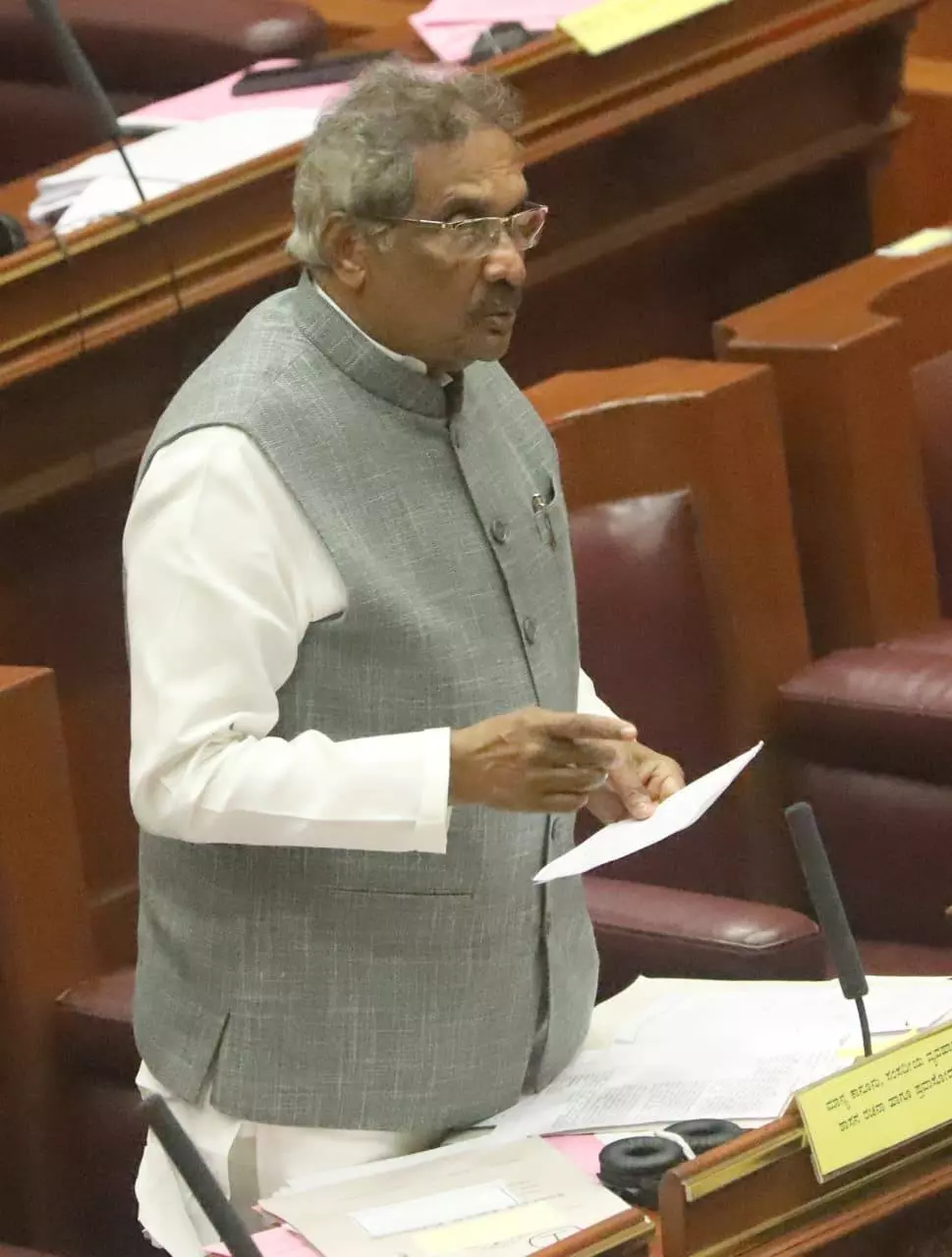 ರಾಜ್ಯದಲ್ಲಿ 3 ಸಾವಿರ ಮೆ.ವ್ಯಾ. ಸೌರ ವಿದ್ಯುತ್ ಉತ್ಪಾದನೆಗೆ ತಯಾರಿ: ಪಿಎಂ ಕುಸುಮ್-ಸಿ ಯೋಜನೆಯಡಿ ಮಹತ್ವದ ಹೆಜ್ಜೆ ರಾಜ್ಯದಲ್ಲಿ 3 ಸಾವಿರ ಮೆ.ವ್ಯಾ. ಸೌರ ವಿದ್ಯುತ್ ಉತ್ಪಾದನೆಗೆ ತಯಾರಿ: ಪಿಎಂ ಕುಸುಮ್-ಸಿ ಯೋಜನೆಯಡಿ ಮಹತ್ವದ ಹೆಜ್ಜೆ