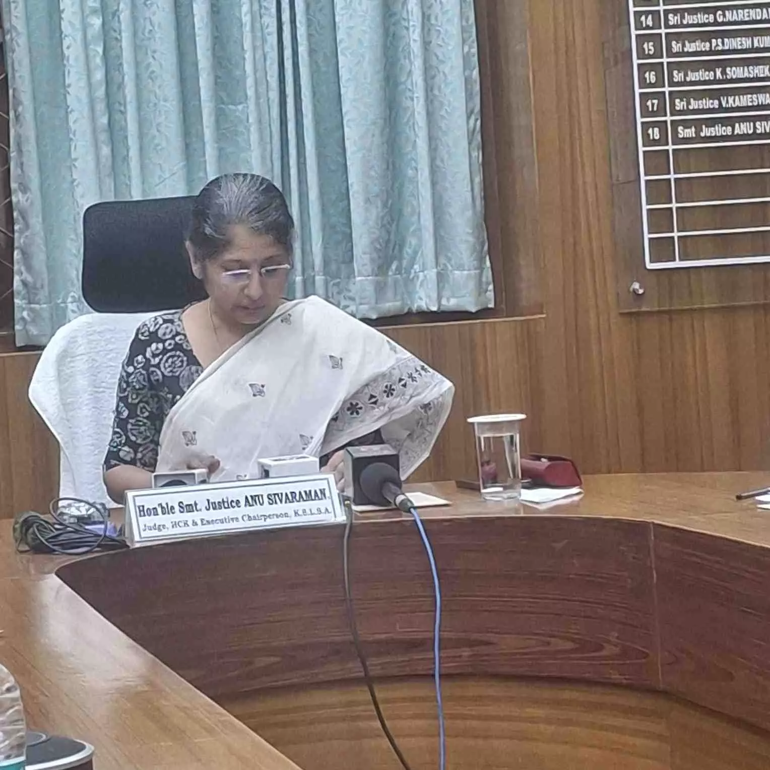 ಲೋಕ ಅದಾಲತ್: ರಾಜ್ಯದ 1.04 ಕೋಟಿಗೂ ಹೆಚ್ಚು ಬಾಕಿ ಪ್ರಕರಣಗಳು ಒಂದೇ ದಿನ ಇತ್ಯರ್ಥ ಲೋಕ ಅದಾಲತ್: ರಾಜ್ಯದ 1.04 ಕೋಟಿಗೂ ಹೆಚ್ಚು ಬಾಕಿ ಪ್ರಕರಣಗಳು ಒಂದೇ ದಿನ ಇತ್ಯರ್ಥ