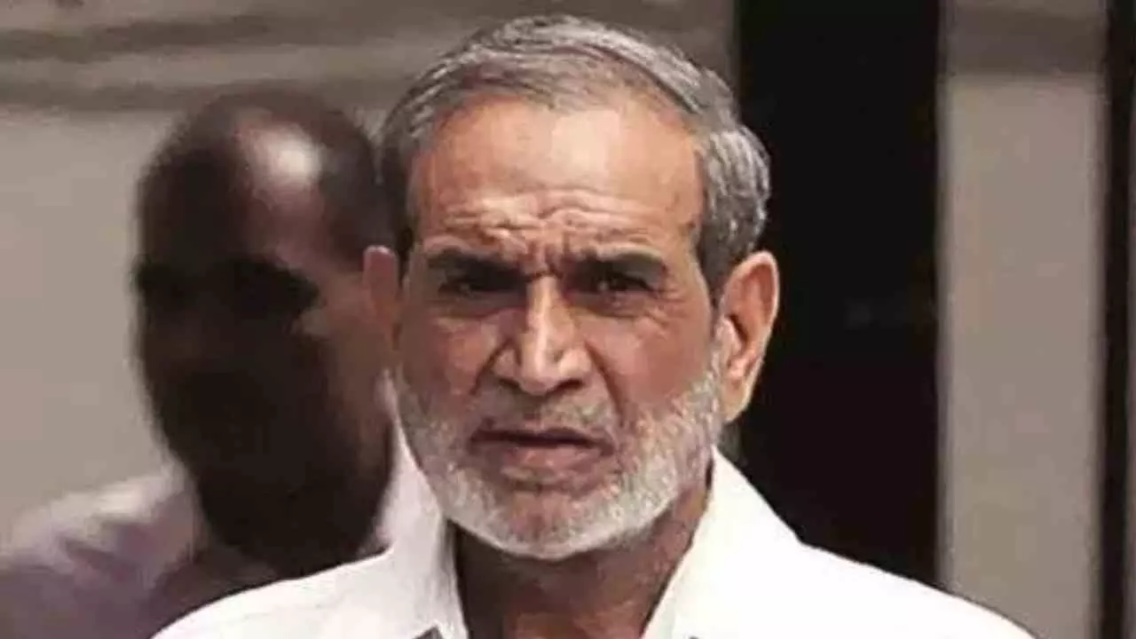 ಸಿಖ್ ವಿರೋಧಿ ದಂಗೆ: ಸಜ್ಜನ್ ಕುಮಾರ್ ಭವಿಷ್ಯ ಜನವರಿ 22ಕ್ಕೆ ನಿರ್ಧಾರ; ತೀರ್ಪು ಕಾಯ್ದಿರಿಸಿದ ದೆಹಲಿ ಕೋರ್ಟ್ ಸಿಖ್ ವಿರೋಧಿ ದಂಗೆ: ಸಜ್ಜನ್ ಕುಮಾರ್ ಭವಿಷ್ಯ ಜನವರಿ 22ಕ್ಕೆ ನಿರ್ಧಾರ; ತೀರ್ಪು ಕಾಯ್ದಿರಿಸಿದ ದೆಹಲಿ ಕೋರ್ಟ್