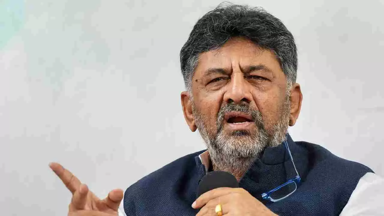 ಡಿ.ಕೆ. ಶಿವಕುಮಾರ್ ದೆಹಲಿ ಪ್ರವಾಸ: ಕೇಂದ್ರ ಸಚಿವರ ಜೊತೆ ಮಹತ್ವದ ಚರ್ಚೆ ಡಿ.ಕೆ. ಶಿವಕುಮಾರ್ ದೆಹಲಿ ಪ್ರವಾಸ: ಕೇಂದ್ರ ಸಚಿವರ ಜೊತೆ ಮಹತ್ವದ ಚರ್ಚೆ