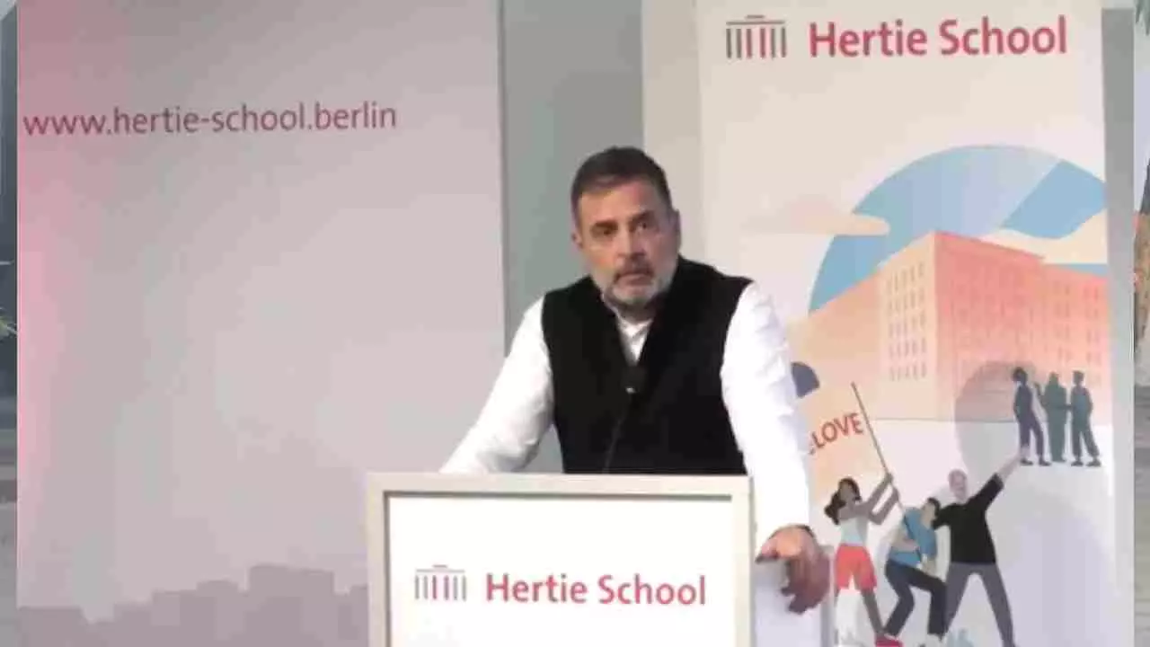 ಸಂವಿಧಾನ, ಪ್ರಜಾಪ್ರಭುತ್ವದ ಮೇಲೆ ಬಿಜೆಪಿ ಸತತ ದಾಳಿ: ಬರ್ಲಿನ್ನಲ್ಲಿ ರಾಹುಲ್ ಗಾಂಧಿ ವಾಗ್ದಾಳಿ ಸಂವಿಧಾನ, ಪ್ರಜಾಪ್ರಭುತ್ವದ ಮೇಲೆ ಬಿಜೆಪಿ ಸತತ ದಾಳಿ: ಬರ್ಲಿನ್ನಲ್ಲಿ ರಾಹುಲ್ ಗಾಂಧಿ ವಾಗ್ದಾಳಿ