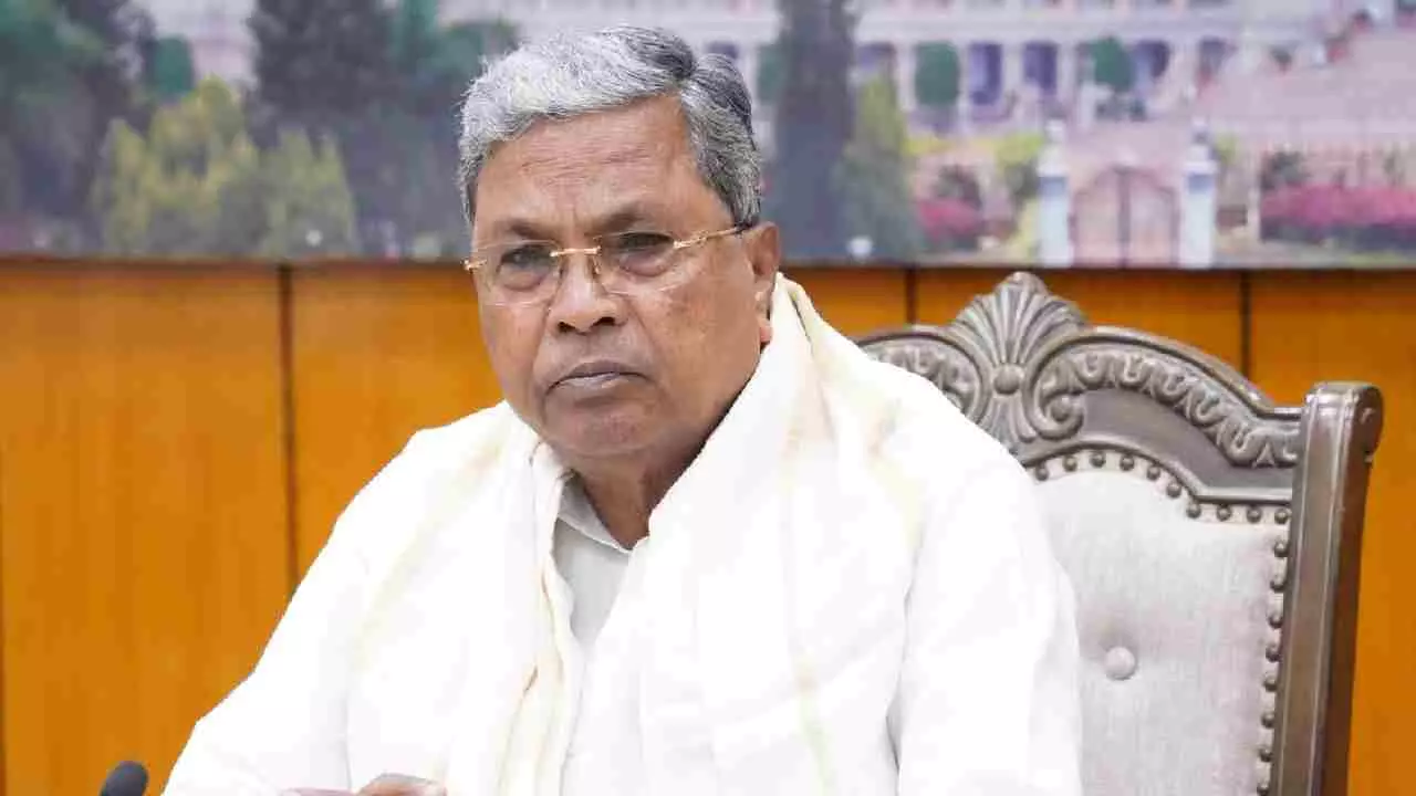 ಕರ್ನಾಟಕದ ಉದ್ಯೋಗ ಕನ್ನಡಿಗರಿಗೇ ಮೀಸಲು: ನಾಡು-ನುಡಿ ರಕ್ಷಣೆಗೆ ಸರ್ಕಾರದ ಮಾಸ್ಟರ್ ಪ್ಲಾನ್ ಕರ್ನಾಟಕದ ಉದ್ಯೋಗ ಕನ್ನಡಿಗರಿಗೇ ಮೀಸಲು: ನಾಡು-ನುಡಿ ರಕ್ಷಣೆಗೆ ಸರ್ಕಾರದ ಮಾಸ್ಟರ್ ಪ್ಲಾನ್