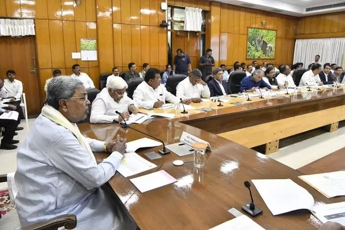 Speed up maize procurement and expedite railway land acquisition: CM Siddaramaiah instructs Speed up maize procurement and expedite railway land acquisition: CM Siddaramaiah instructs