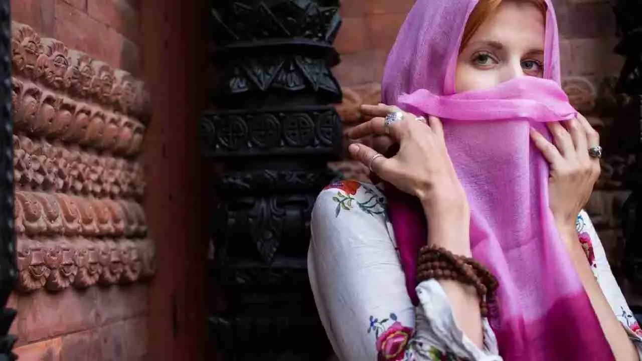 ನೇಪಾಳದಲ್ಲಿ ಚೀನಾ ಪ್ರಜೆಗಳ ವಧು ಮಾರಾಟ ದಂಧೆ: ಅಕ್ರಮ ಮದುವೆ ಜಾಲ ಬಯಲಿಗೆ ನೇಪಾಳದಲ್ಲಿ ಚೀನಾ ಪ್ರಜೆಗಳ ವಧು ಮಾರಾಟ ದಂಧೆ: ಅಕ್ರಮ ಮದುವೆ ಜಾಲ ಬಯಲಿಗೆ