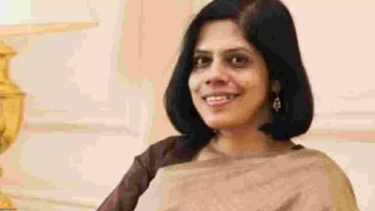 ಯಾರಿದು ನಂದಿನಿ ಚಕ್ರವರ್ತಿ? ಬಂಗಾಳದ ಇತಿಹಾಸದಲ್ಲೇ ಇಂತಹ ನೇಮಕಾತಿ ಇದೇ ಮೊದಲು! ಯಾರಿದು ನಂದಿನಿ ಚಕ್ರವರ್ತಿ? ಬಂಗಾಳದ ಇತಿಹಾಸದಲ್ಲೇ ಇಂತಹ ನೇಮಕಾತಿ ಇದೇ ಮೊದಲು!