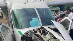 ಏರ್‌ಪೋರ್ಟ್‌ ಬಳಿಯೇ ವಿಮಾನ ಪತನ; ಕೂದಲೆಳೆ ಅಂತರದಲ್ಲಿ ಪಾರಾದ ಆರು ಪ್ರಯಾಣಿಕರು!