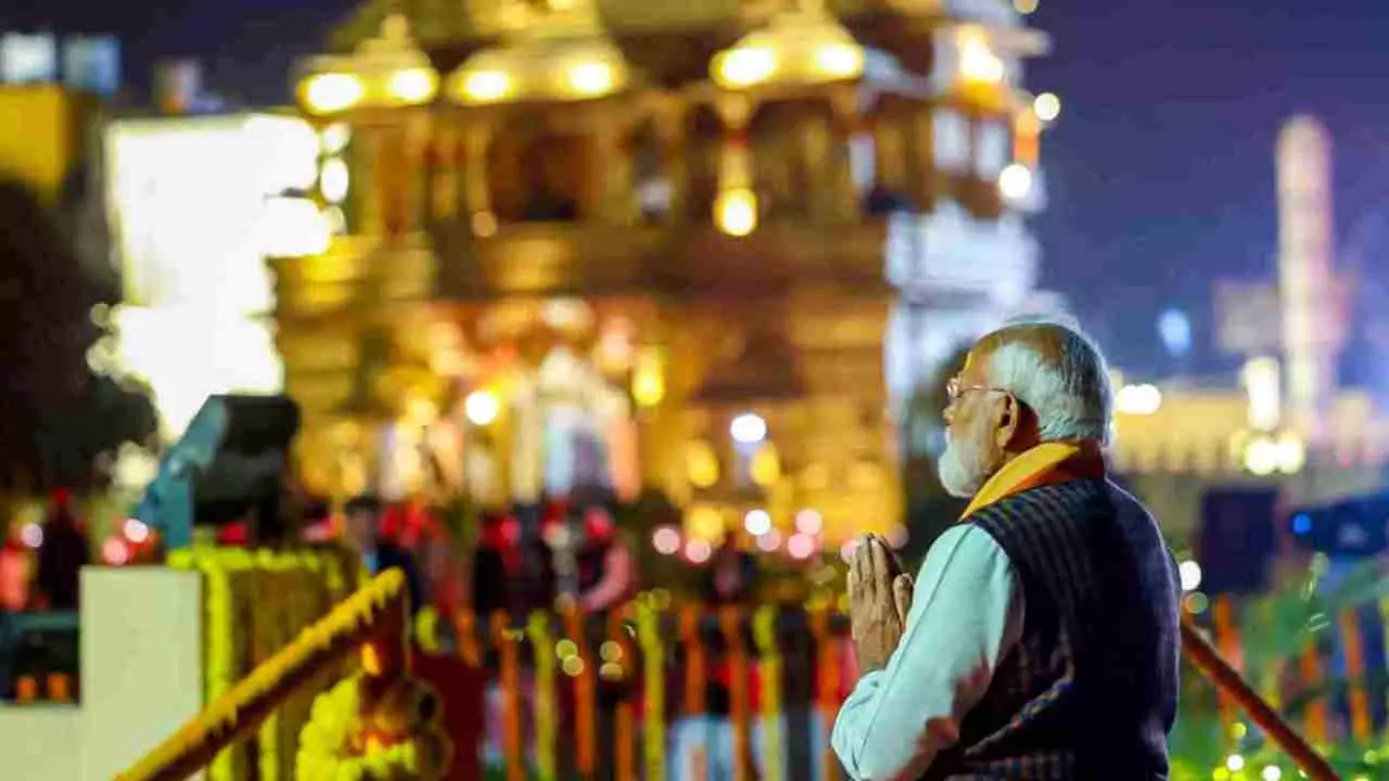 ಸೋಮನಾಥದಲ್ಲಿ ಮೋದಿ ನೇತೃತ್ವದ ಶೌರ್ಯ ಯಾತ್ರೆ: 108 ಕುದುರೆಗಳ ಭವ್ಯ ಮೆರವಣಿಗೆ