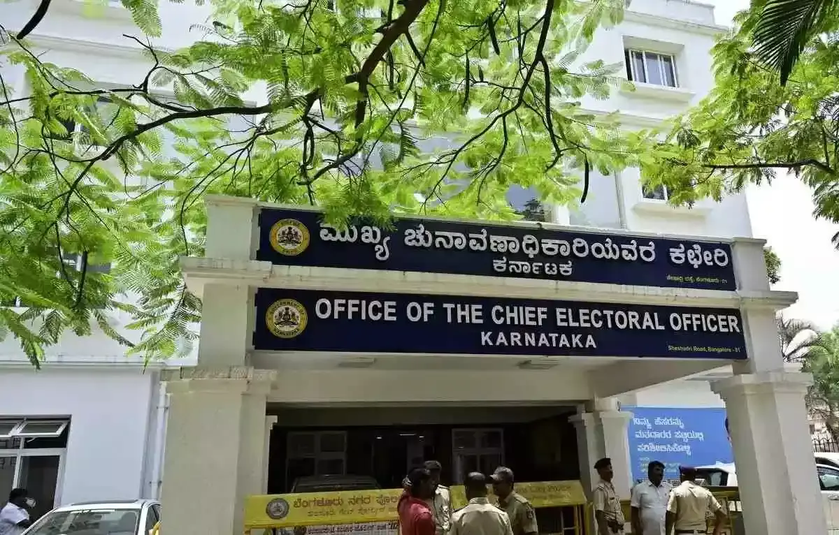 ಮತದಾರರ ಪಟ್ಟಿ ‘ಮ್ಯಾಪಿಂಗ್’: ಕನ್ನಡಿಗರಲ್ಲಿ ಪೌರತ್ವದ ಆತಂಕ; ಲಕ್ಷಾಂತರ ಹೆಸರು ಡಿಲೀಟ್ ಭೀತಿ?