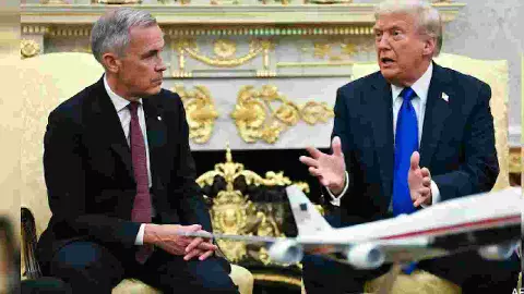 ತಾರಕಕ್ಕೇರಿದ ಕೆನಡಾ-ಅಮೆರಿಕ ಸಮರ: ಟ್ರಂಪ್ಗೆ ಮಾರ್ಕ್ ಕಾರ್ನೆ ಖಡಕ್ ತಿರುಗೇಟು! ತಾರಕಕ್ಕೇರಿದ ಕೆನಡಾ-ಅಮೆರಿಕ ಸಮರ: ಟ್ರಂಪ್ಗೆ ಮಾರ್ಕ್ ಕಾರ್ನೆ ಖಡಕ್ ತಿರುಗೇಟು!