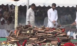 ಪಂಚಭೂತಗಳಲ್ಲಿ ಲೀನರಾದ ಅಜಿತ್ ಪವಾರ್ ಪಂಚಭೂತಗಳಲ್ಲಿ ಲೀನರಾದ ಅಜಿತ್ ಪವಾರ್