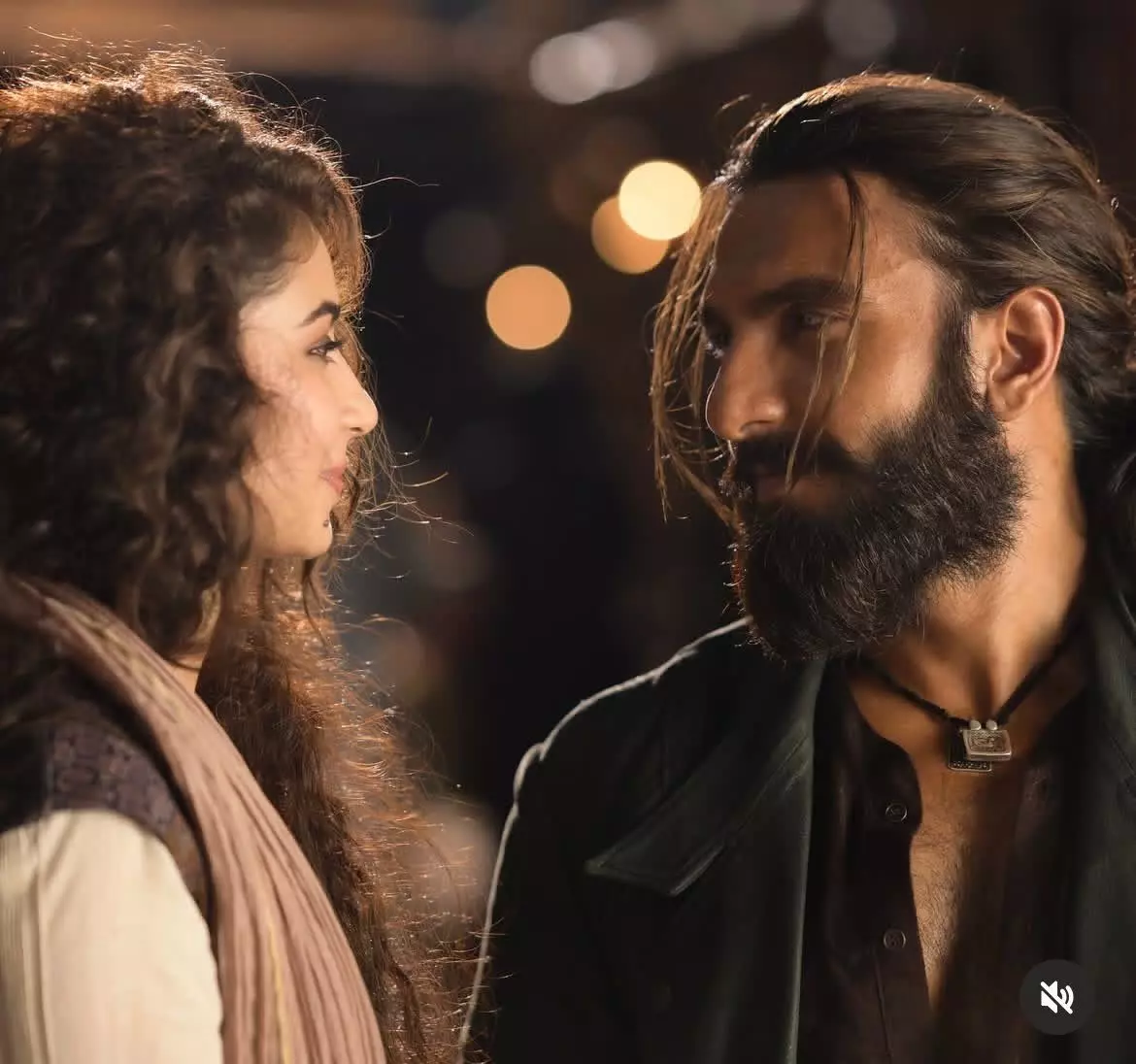 ಧುರಂಧರ್: ದಿ ರಿವೇಂಜ್| 1500 ಕೋಟಿ ರೂಪಾಯಿ ಗಳಿಸಿ ಇತಿಹಾಸ ಬರೆದ ರಣವೀರ್ ಸಿಂಗ್ ಚಿತ್ರ! ಧುರಂಧರ್: ದಿ ರಿವೇಂಜ್| 1500 ಕೋಟಿ ರೂಪಾಯಿ ಗಳಿಸಿ ಇತಿಹಾಸ ಬರೆದ ರಣವೀರ್ ಸಿಂಗ್ ಚಿತ್ರ!