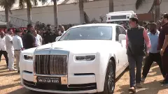 ಐಷಾರಾಮಿ ಕಾರುಗಳ ಮೂಲಕ ಅಂತಿಮ ಯಾತ್ರೆ: ಮಣ್ಣಾದ ಮಾಲೀಕ ರಾಯ್ ಸಿ.ಜೆ. ಐಷಾರಾಮಿ ಕಾರುಗಳ ಮೂಲಕ ಅಂತಿಮ ಯಾತ್ರೆ: ಮಣ್ಣಾದ ಮಾಲೀಕ ರಾಯ್ ಸಿ.ಜೆ.