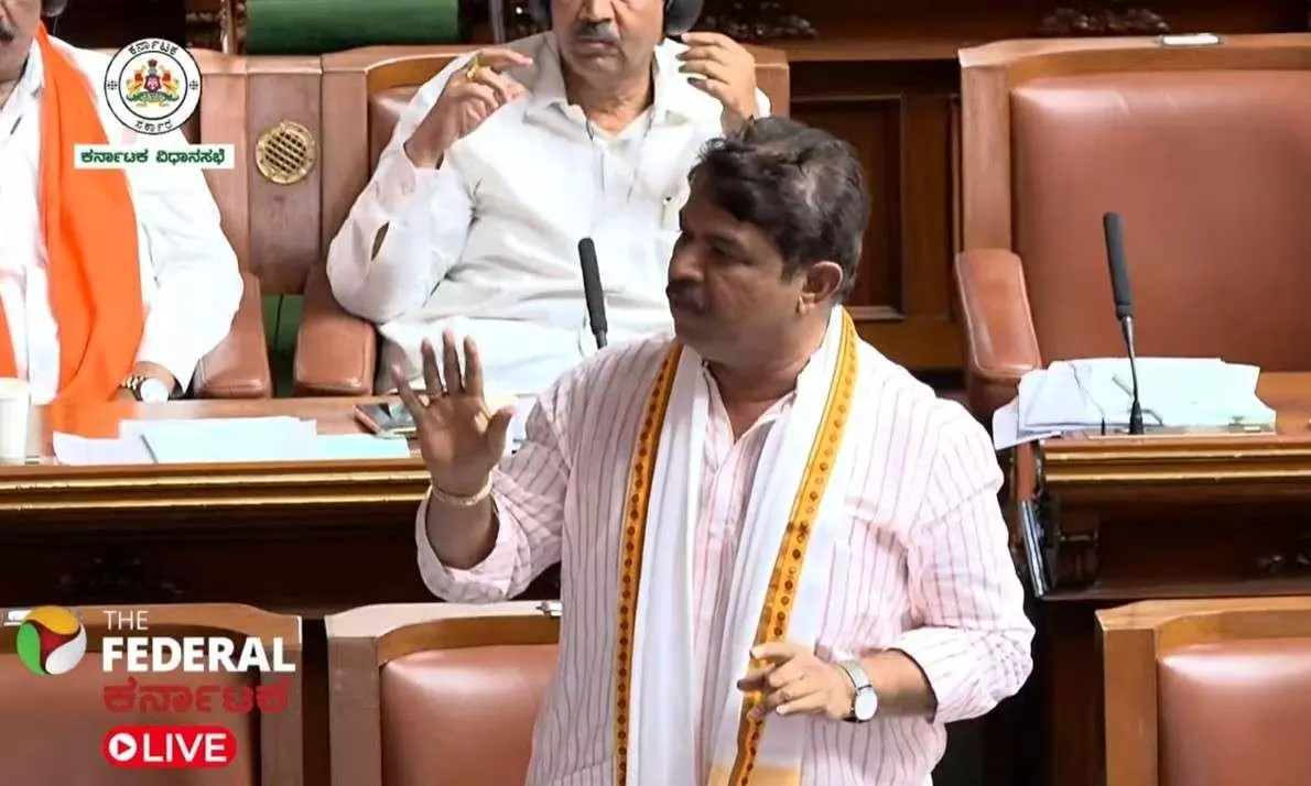 80% commission against the state government in the assembly, allegations of unnatural deaths of officials