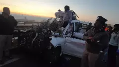 ಹೊಸಕೋಟೆ ಬಿರಿಯಾನಿ ತಿಂದು ವೇಗದ ಚಾಲನೆ;  6 ವಿದ್ಯಾರ್ಥಿಗಳು ಸೇರಿ ಏಳು ಮಂದಿಯ ದುರಂತ ಅಂತ್ಯ