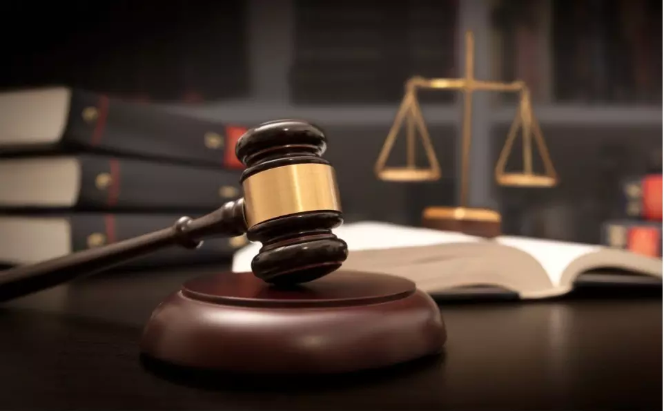 ಬಾಲಕಿ ಎದೆಯ ಭಾಗ ಸ್ಪರ್ಶಿಸುವುದು ಅತ್ಯಾಚಾರ ಯತ್ನವಲ್ಲ: ವಿವಾದಾತ್ಮಕ ತೀರ್ಪು ರದ್ದುಗೊಳಿಸಿದ ಸುಪ್ರೀಂ