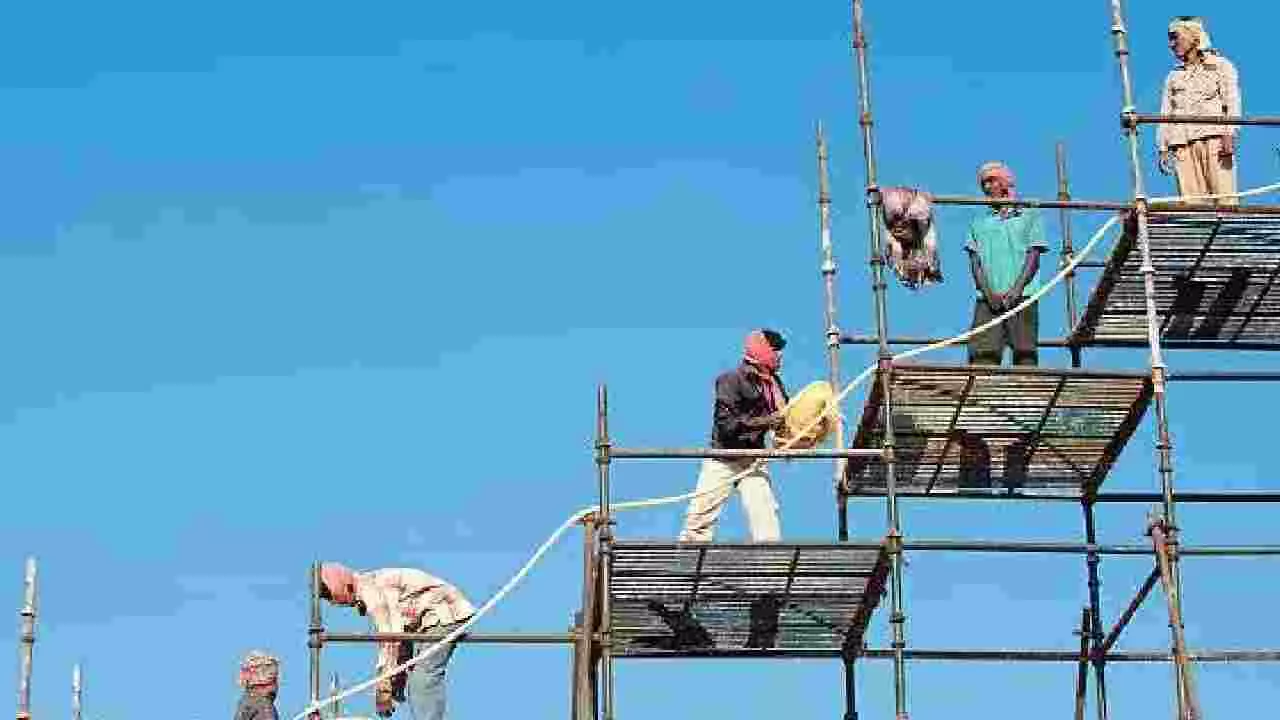 ದೇಶದಲ್ಲಿ ನಿರುದ್ಯೋಗ ಪ್ರಮಾಣ ಏರಿಕೆ: ಶೇ. 5ಕ್ಕೆ ತಲುಪಿದ ಉದ್ಯೋಗಾಕಾಂಕ್ಷಿಗಳ ಸಂಖ್ಯೆ ದೇಶದಲ್ಲಿ ನಿರುದ್ಯೋಗ ಪ್ರಮಾಣ ಏರಿಕೆ: ಶೇ. 5ಕ್ಕೆ ತಲುಪಿದ ಉದ್ಯೋಗಾಕಾಂಕ್ಷಿಗಳ ಸಂಖ್ಯೆ