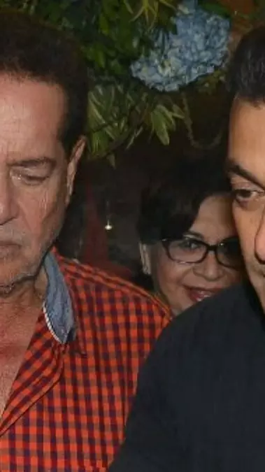 ಸಲ್ಮಾನ್ ಖಾನ್ ತಂದೆ ಸಲೀಂ ಖಾನ್ಗೆ ವೆಂಟಿಲೇಟರ್ನಲ್ಲಿ ಚಿಕಿತ್ಸೆ; ಆಗಿದ್ದೇನು? ಸಲ್ಮಾನ್ ಖಾನ್ ತಂದೆ ಸಲೀಂ ಖಾನ್ಗೆ ವೆಂಟಿಲೇಟರ್ನಲ್ಲಿ ಚಿಕಿತ್ಸೆ; ಆಗಿದ್ದೇನು?