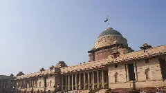 ರಾಷ್ಟ್ರಪತಿ ಭವನದಲ್ಲಿ ಎಡ್ವರ್ಡ್ ಲುಟ್ಯೆನ್ಸ್ ಬದಲು ರಾಜಗೋಪಾಲಾಚಾರಿ ಪ್ರತಿಮೆ ಸ್ಥಾಪನೆ: ರಾಜಾಜಿ ಉತ್ಸವದಲ್ಲಿ ಅನಾವರಣ