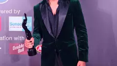 Samarjit Lankesh wins Filmfare award