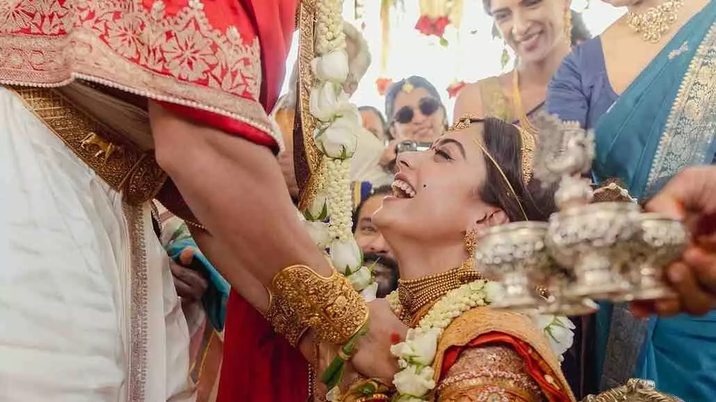 Virosh Wedding| ಕೈಲಾಸದ ಶಿವ-ಪಾರ್ವತಿಯರಂತೆ ಕಂಗೊಳಿಸಿದ ವಿಜಯ್-ರಶ್ಮಿಕಾ