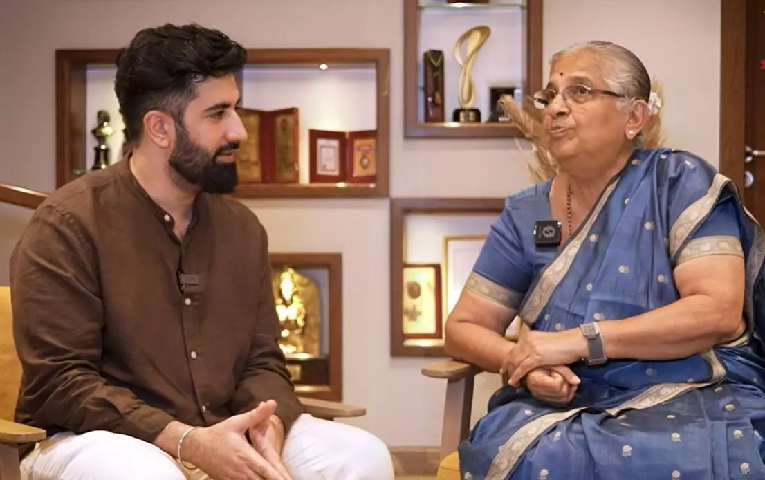 ಬೀದಿನಾಯಿಗಳಿಗೆ ಆಶ್ರಯ ನೀಡುವುದು ಪುಣ್ಯದ ಕೆಲಸ: ಸುಧಾ ಮೂರ್ತಿ ಮನವಿ ಬೀದಿನಾಯಿಗಳಿಗೆ ಆಶ್ರಯ ನೀಡುವುದು ಪುಣ್ಯದ ಕೆಲಸ: ಸುಧಾ ಮೂರ್ತಿ ಮನವಿ