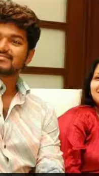 ನಟ ದಳಪತಿ ವಿಜಯ್ ದಾಂಪತ್ಯದಲ್ಲಿ ಬಿರುಕು: ವಿಚ್ಛೇದನ ಕೋರಿ ಕೋರ್ಟ್ ಮೆಟ್ಟಿಲೇರಿದ ಪತ್ನಿ ಸಂಗೀತಾ ನಟ ದಳಪತಿ ವಿಜಯ್ ದಾಂಪತ್ಯದಲ್ಲಿ ಬಿರುಕು: ವಿಚ್ಛೇದನ ಕೋರಿ ಕೋರ್ಟ್ ಮೆಟ್ಟಿಲೇರಿದ ಪತ್ನಿ ಸಂಗೀತಾ