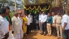 Break to boycott: Gadag district administration opens barber shop for Dalits