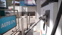 Iran-Israel War Impact| ಆಟೊ ಗ್ಯಾಸ್‌ಗೆ ಹಾಹಾಕಾರ; ಚಾಲಕರ ಬದುಕು ದುಸ್ತರ