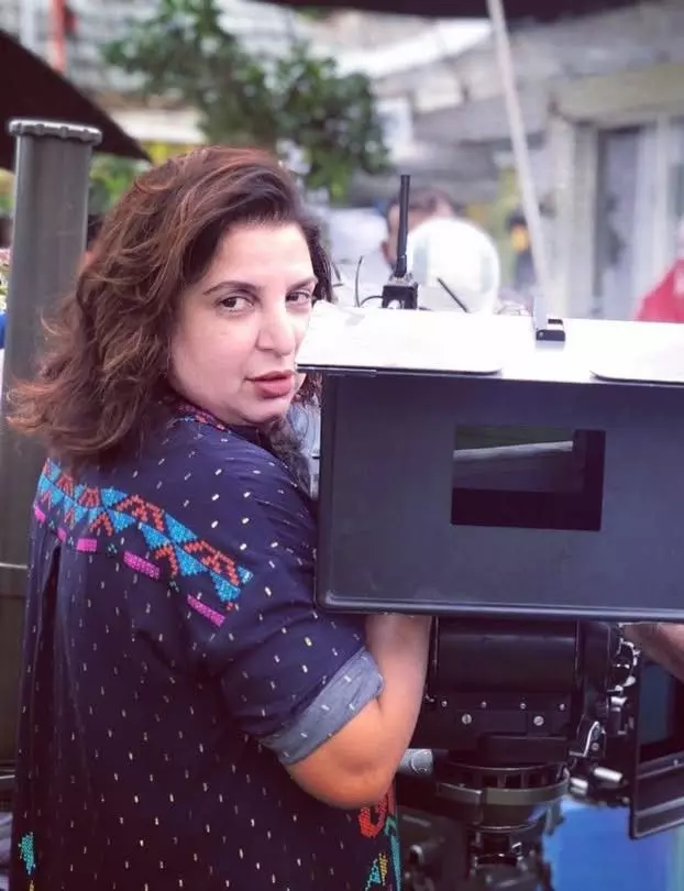 ಬಾಲಿವುಡ್ ಕಾಡಿದ್ದ ಭೂಗತ ಲೋಕದ ಕರಾಳ ನೆರಳು: ಫರಾ ಖಾನ್ ಬಿಚ್ಚಿಟ್ಟ ಸ್ಫೋಟಕ ಸತ್ಯ ಬಾಲಿವುಡ್ ಕಾಡಿದ್ದ ಭೂಗತ ಲೋಕದ ಕರಾಳ ನೆರಳು: ಫರಾ ಖಾನ್ ಬಿಚ್ಚಿಟ್ಟ ಸ್ಫೋಟಕ ಸತ್ಯ