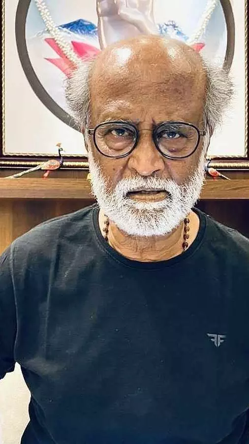 Jana Nayagan| ರಿಲೀಸ್ಗೂ ಮುನ್ನವೇ ಆನ್ಲೈನ್ನಲ್ಲಿ ಜನ ನಾಯಕನ್ ಸೋರಿಕೆ: ರಜನಿಕಾಂತ್, ಕಮಲ್ ಹಾಸನ್ ಆಕ್ರೋಶ Jana Nayagan| ರಿಲೀಸ್ಗೂ ಮುನ್ನವೇ ಆನ್ಲೈನ್ನಲ್ಲಿ ಜನ ನಾಯಕನ್ ಸೋರಿಕೆ: ರಜನಿಕಾಂತ್, ಕಮಲ್ ಹಾಸನ್ ಆಕ್ರೋಶ