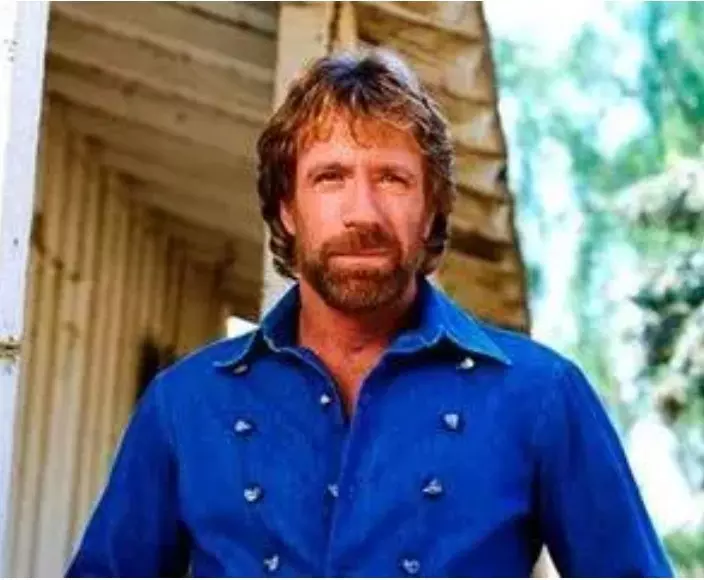 ಹಿರಿಯ ಹಾಲಿವುಡ್ ನಟ, ಮಾರ್ಶಲ್ ಆರ್ಟ್ ದಿಗ್ಗಜ ಚಕ್ ನೊರಿಸ್ ಇನ್ನಿಲ್ಲ ಹಿರಿಯ ಹಾಲಿವುಡ್ ನಟ, ಮಾರ್ಶಲ್ ಆರ್ಟ್ ದಿಗ್ಗಜ ಚಕ್ ನೊರಿಸ್ ಇನ್ನಿಲ್ಲ