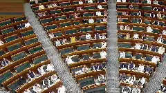 ಮಹಿಳಾ ಮೀಸಲಾತಿ: ಲೋಕಸಭೆ ಸೀಟುಗಳ ಸಂಖ್ಯೆ 816ಕ್ಕೆ ಏರಿಕೆ? ಕೇಂದ್ರದಿಂದ ಐತಿಹಾಸಿಕ ವಿಧೇಯಕಕ್ಕೆ ತಯಾರಿ!