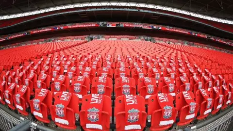 IPL 2026| ಕಾಲ್ತುಳಿತ ಸಂತ್ರಸ್ತರಿಗೆ ಶಾಶ್ವತ ಆಸನ ಗೌರವ! ಚಿನ್ನಸ್ವಾಮಿ ಸ್ಟೇಡಿಯಂ ಪಾಲಿಸಿದ ಇಂಗ್ಲೆಂಡ್‌ ಲಿವರ್‌ಪೂಲ್‌  ಮಾದರಿಯೇನು?