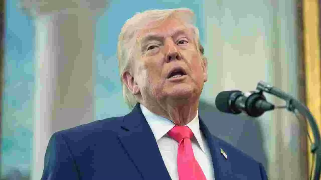 ಹೊರ್ಮುಜ್ ಜಲಸಂಧಿ ತೆರೆಯದಿದ್ದರೆ ಇರಾನ್ನ ವಿದ್ಯುತ್ ಸ್ಥಾವರ, ಸೇತುವೆ ಧ್ವಂಸ: ಟ್ರಂಪ್ ಹೊರ್ಮುಜ್ ಜಲಸಂಧಿ ತೆರೆಯದಿದ್ದರೆ ಇರಾನ್ನ ವಿದ್ಯುತ್ ಸ್ಥಾವರ, ಸೇತುವೆ ಧ್ವಂಸ: ಟ್ರಂಪ್