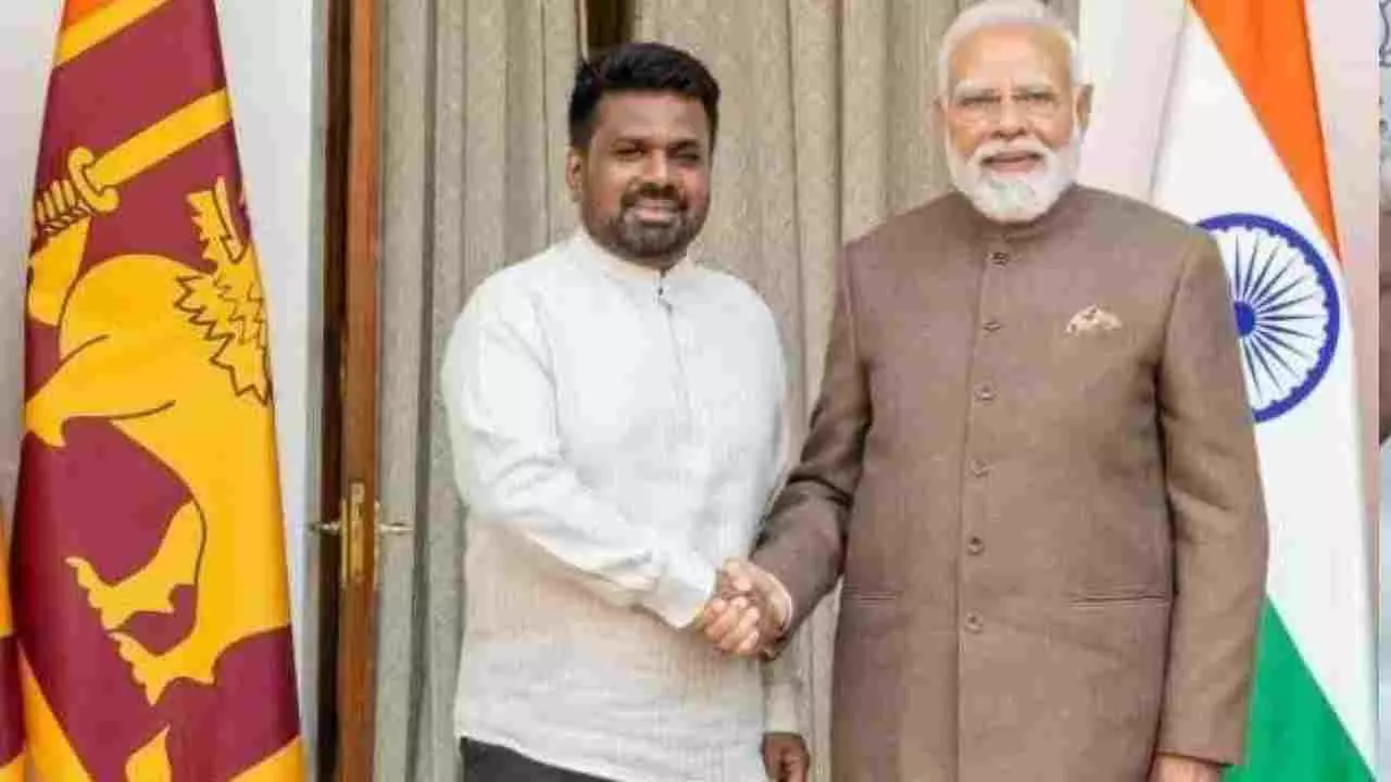 ಪಶ್ಚಿಮ ಏಷ್ಯಾ ಬಿಕ್ಕಟ್ಟು: ಶ್ರೀಲಂಕಾಗೆ 38,000 ಮೆಟ್ರಿಕ್ ಟನ್ ಇಂಧನ ರವಾನಿಸಿದ ಭಾರತ ಪಶ್ಚಿಮ ಏಷ್ಯಾ ಬಿಕ್ಕಟ್ಟು: ಶ್ರೀಲಂಕಾಗೆ 38,000 ಮೆಟ್ರಿಕ್ ಟನ್ ಇಂಧನ ರವಾನಿಸಿದ ಭಾರತ