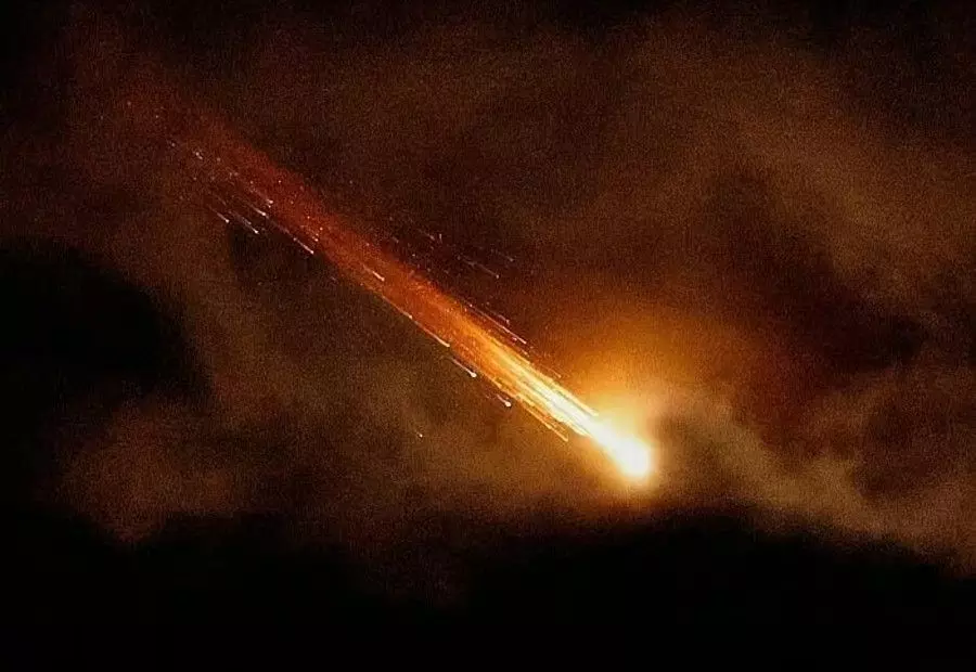 ಕುವೈತ್ನ ವಿದ್ಯುತ್ ಘಟಕದ ಮೇಲೆ ಇರಾನ್ ಭೀಕರ ದಾಳಿ: ಭಾರತೀಯ ಕಾರ್ಮಿಕ ಸಾವು ಕುವೈತ್ನ ವಿದ್ಯುತ್ ಘಟಕದ ಮೇಲೆ ಇರಾನ್ ಭೀಕರ ದಾಳಿ: ಭಾರತೀಯ ಕಾರ್ಮಿಕ ಸಾವು