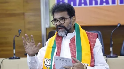 ಸಮರ್ಪಕ ಉತ್ತರ ನೀಡದಿದ್ದರೆ ರಾಜಕೀಯ ನಿವೃತ್ತಿ ಪಡೆಯಲಿ: ಸಿಎಂಗೆ ಛಲವಾದಿ ನಾರಾಯಣಸ್ವಾಮಿ ಸವಾಲು