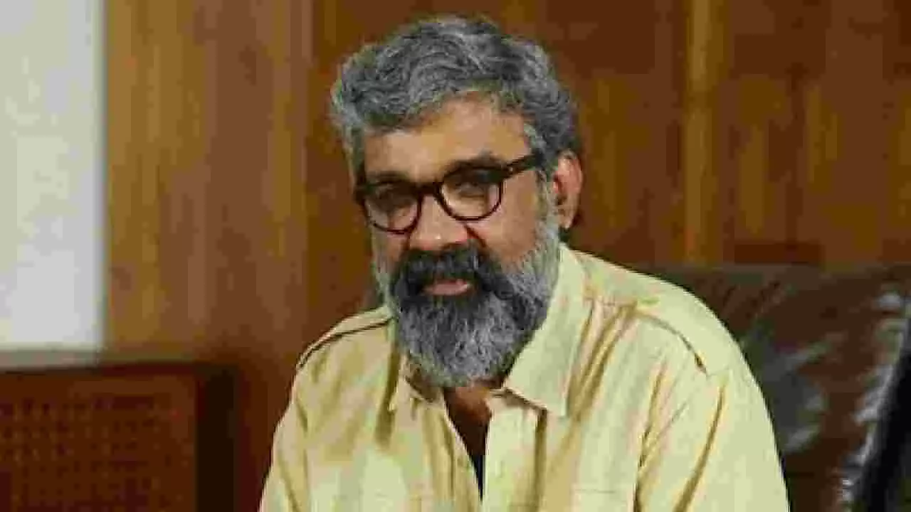 Malayalam Director Arrested| ನಟಿಗೆ ಲೈಂಗಿಕ ದೌರ್ಜನ್ಯ- ಖ್ಯಾತ ಮಲಯಾಳಂ ನಿರ್ದೇಶಕ ಪೊಲೀಸ್ ವಶಕ್ಕೆ Malayalam Director Arrested| ನಟಿಗೆ ಲೈಂಗಿಕ ದೌರ್ಜನ್ಯ- ಖ್ಯಾತ ಮಲಯಾಳಂ ನಿರ್ದೇಶಕ ಪೊಲೀಸ್ ವಶಕ್ಕೆ