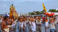 ವಿಮಾನ ನಿಲ್ದಾಣದ ರನ್‌ವೇಯಲ್ಲಿ ದೇವರ ಮೆರವಣಿಗೆ: ಐದು ಗಂಟೆಗಳ ಕಾಲ ವಿಮಾನ ಸಂಚಾರ ಸ್ಥಗಿತ