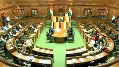 Delhi Assembly Security Breach| ಬ್ಯಾರಿಕೇಡ್ ಮುರಿದು ವಿಧಾನಸಭೆ ಸಂಕೀರ್ಣಕ್ಕೆ ನುಗ್ಗಿದ ಕಾರು; ಸ್ಪೀಕರ್ ಕಾರಿಗೆ ಮಸಿ ಬಳಿದ ದುಷ್ಕರ್ಮಿ