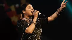 Singer Mangli| ಗಾಯಕಿ ಮಂಗ್ಲಿ ವಿರುದ್ಧ ವಂಚನೆ ಆರೋಪ: ಹೈದರಾಬಾದ್ನಲ್ಲಿ ಎಫ್ಐಆರ್ ದಾಖಲು Singer Mangli| ಗಾಯಕಿ ಮಂಗ್ಲಿ ವಿರುದ್ಧ ವಂಚನೆ ಆರೋಪ: ಹೈದರಾಬಾದ್ನಲ್ಲಿ ಎಫ್ಐಆರ್ ದಾಖಲು