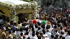 ಸಂಗೀತ ಲೋಕದ ದಂತಕಥೆ ಆಶಾ ಭೋಸ್ಲೆ ಅಸ್ತಂಗತ: ಸಕಲ ಸರ್ಕಾರಿ ಗೌರವಗಳೊಂದಿಗೆ ಅಂತ್ಯಕ್ರಿಯೆ ಸಂಗೀತ ಲೋಕದ ದಂತಕಥೆ ಆಶಾ ಭೋಸ್ಲೆ ಅಸ್ತಂಗತ: ಸಕಲ ಸರ್ಕಾರಿ ಗೌರವಗಳೊಂದಿಗೆ ಅಂತ್ಯಕ್ರಿಯೆ