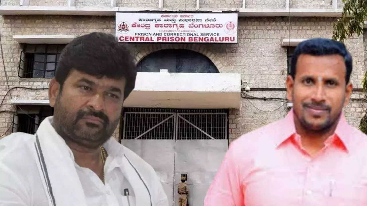 Yogesh Gowda Murder| ಯೋಗೇಶ್ ಗೌಡ ಕೊಲೆ ಪ್ರಕರಣ: ಕಾಂಗ್ರೆಸ್ ಶಾಸಕ ವಿನಯ್ ಕುಲಕರ್ಣಿ ಅಪರಾಧಿ Yogesh Gowda Murder| ಯೋಗೇಶ್ ಗೌಡ ಕೊಲೆ ಪ್ರಕರಣ: ಕಾಂಗ್ರೆಸ್ ಶಾಸಕ ವಿನಯ್ ಕುಲಕರ್ಣಿ ಅಪರಾಧಿ