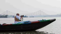 ಪ್ರತಿ ಬಂಗಾಳಿಯ ಹೃದಯದಲ್ಲೂ ಗಂಗೆಗೆ ವಿಶೇಷ ಸ್ಥಾನ: ಹೂಗ್ಲಿ ನದಿಯಲ್ಲಿ ಮೋದಿ ದೋಣಿ ವಿಹಾರ